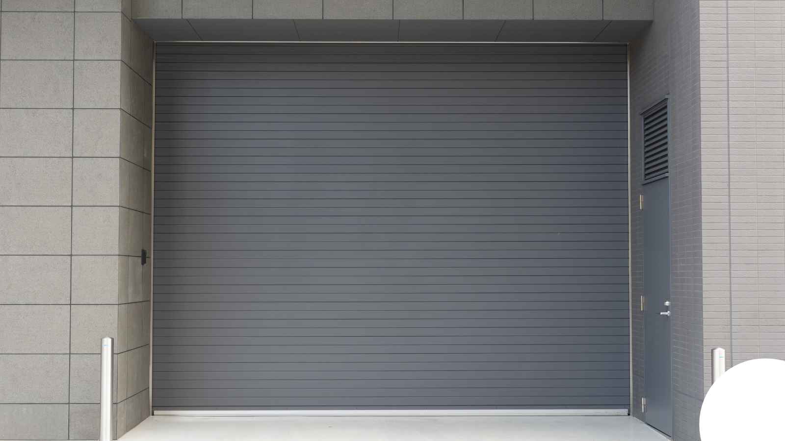 Garage Door in Memphis, TN — Hinge Repair Greater Nashville