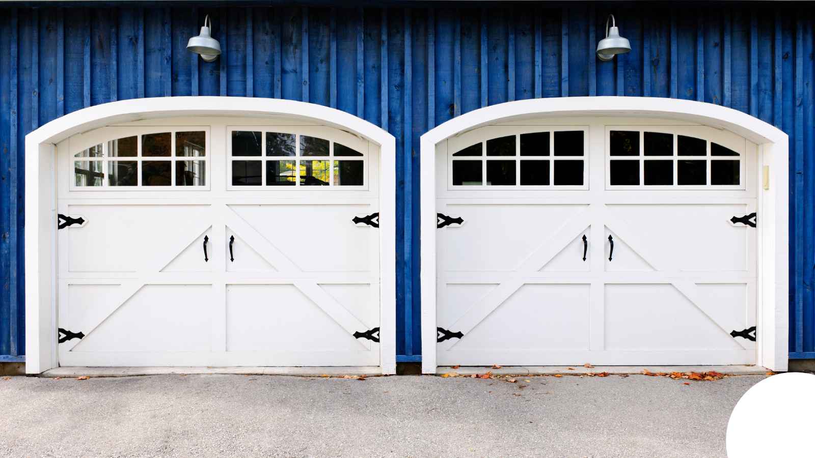Garage Door in Memphis, TN — Hinge Repair Greater Nashville