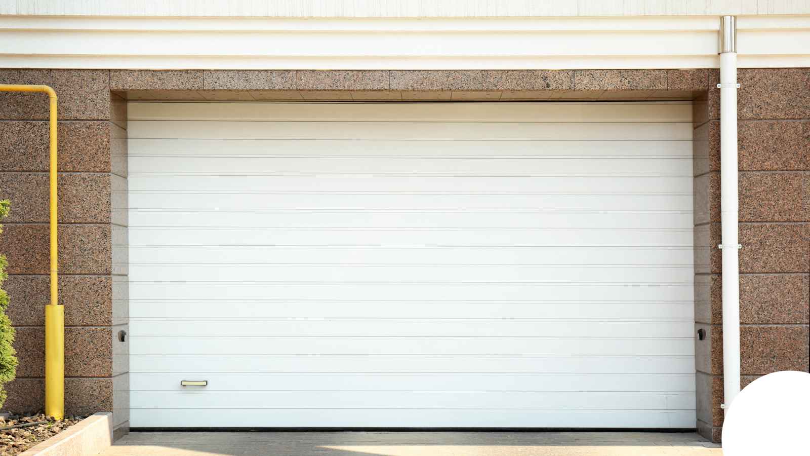 Garage Door in Memphis, TN — Hinge Repair Greater Nashville
